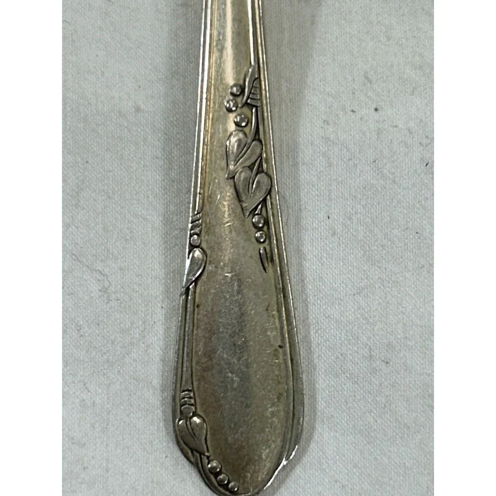Wm A Rogers Oneida Meadowbrook Heather A1 Plus 4 Teaspoons Silverplate VTG